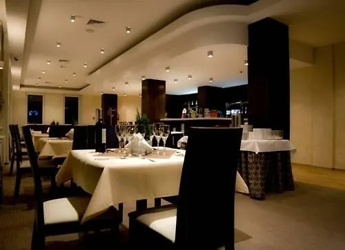 Hotel Safir Poznań